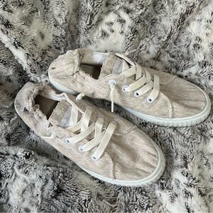 Tommy Bahama Beige Slip On Canvas Sneakers with Laces